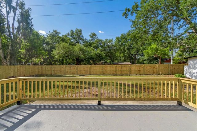 3415 E KNOLLWOOD STREET, Tampa, FL 33610