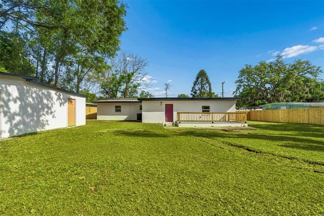 3415 E KNOLLWOOD STREET, Tampa, FL 33610