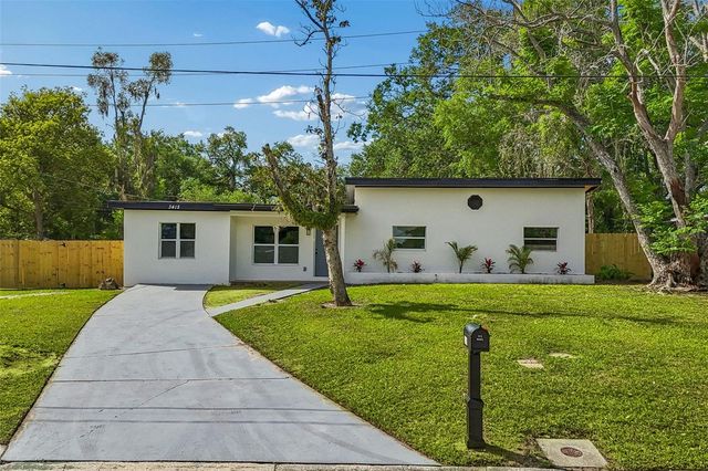 3415 E KNOLLWOOD STREET, Tampa, FL 33610