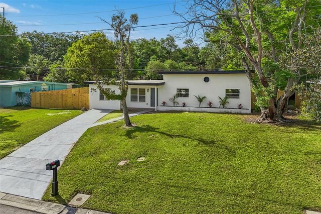 3415 E KNOLLWOOD STREET, Tampa, FL 33610