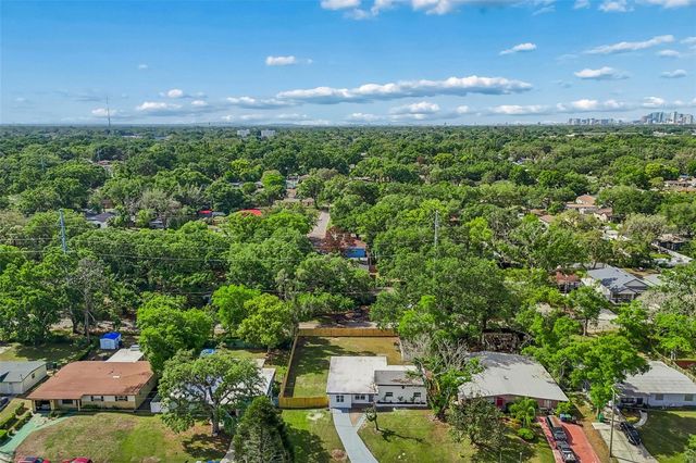 3415 E KNOLLWOOD STREET, Tampa, FL 33610