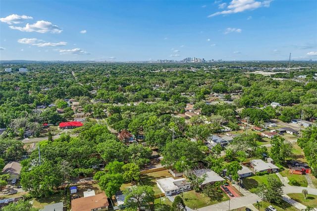 3415 E KNOLLWOOD STREET, Tampa, FL 33610