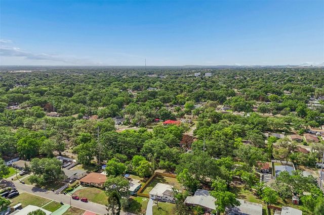 3415 E KNOLLWOOD STREET, Tampa, FL 33610