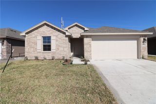 1930 Secretariat Dr, Corpus Christi, TX 78417