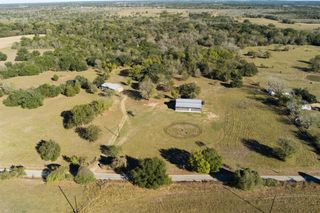 421 Krchnak RD, Smithville, TX 78957