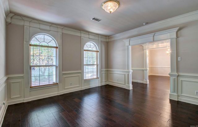 9 Shanna Lane, Maumelle, AR 72113