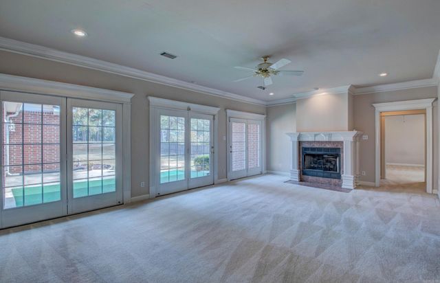 9 Shanna Lane, Maumelle, AR 72113