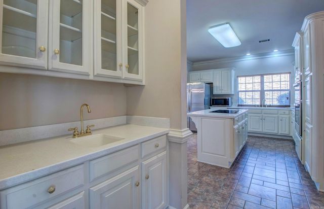 9 Shanna Lane, Maumelle, AR 72113