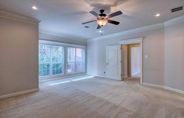 9 Shanna Lane, Maumelle, AR 72113