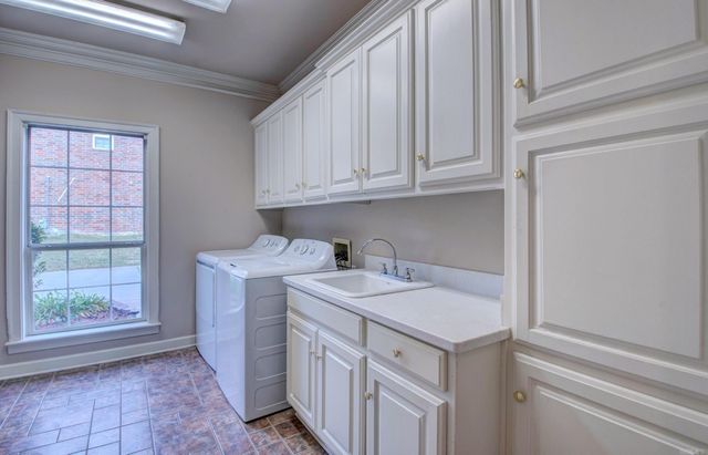 9 Shanna Lane, Maumelle, AR 72113