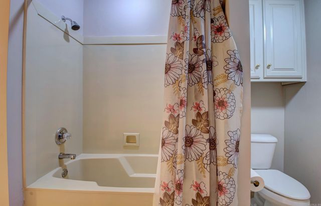 9 Shanna Lane, Maumelle, AR 72113