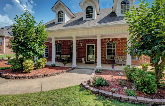 9 Shanna Lane, Maumelle, AR 72113