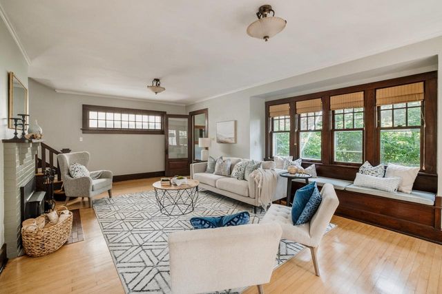 2405 E Stratford COURT, Shorewood, WI 53211