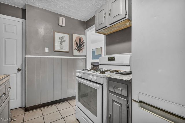 1554 E 256th Street, Euclid, OH 44132