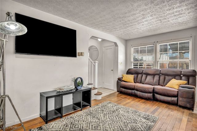 1554 E 256th Street, Euclid, OH 44132