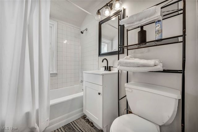 1554 E 256th Street, Euclid, OH 44132