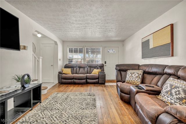 1554 E 256th Street, Euclid, OH 44132