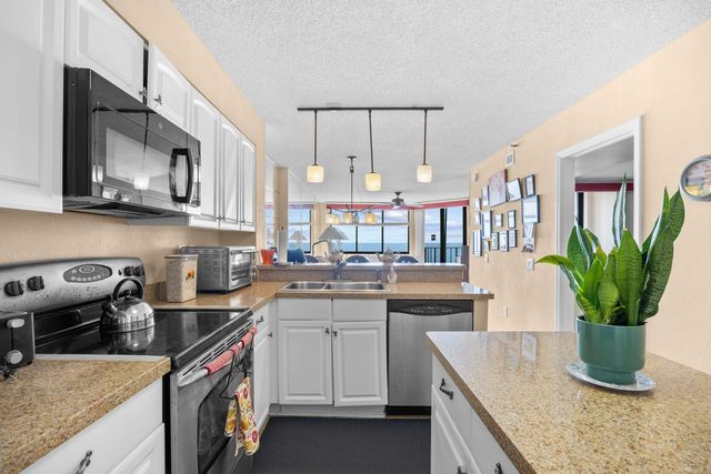 3513 S Ocean Blvd Apt 402, North Myrtle Beach, SC 29582