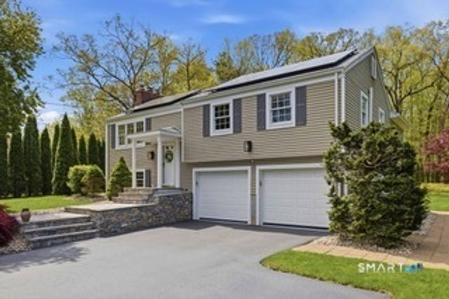 3 Ledgewood Drive, Farmington, CT 06032
