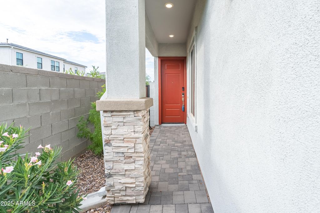 4838 E HELENA Drive, Scottsdale, AZ 85254