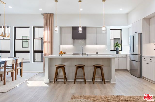 1320 W Cannon Drive, Los Angeles, CA 90026