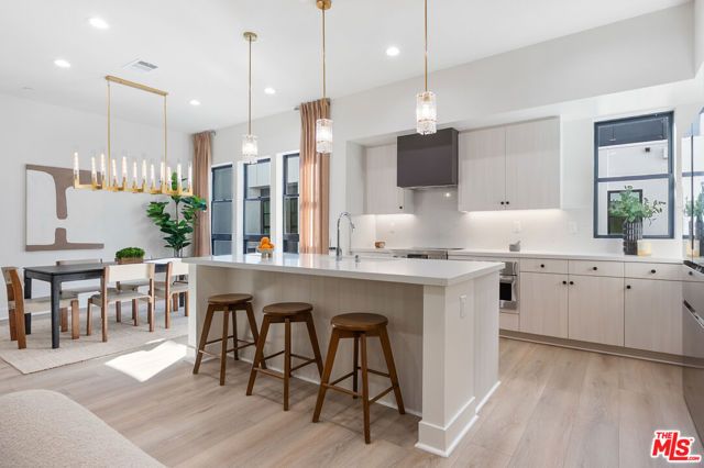 1320 W Cannon Drive, Los Angeles, CA 90026