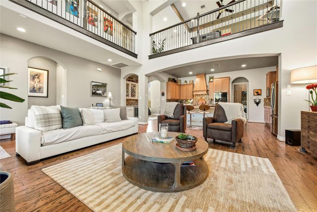 183 Wade Pointe Drive, Montgomery, TX 77316