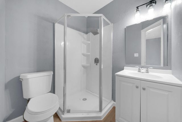 5831 Lyndhurst Street, Houston, TX 77033