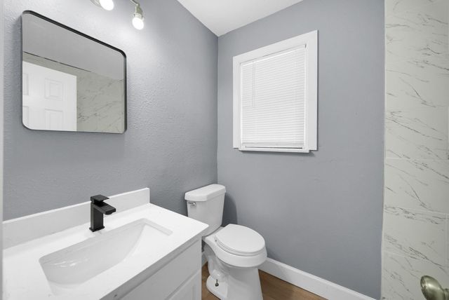 5831 Lyndhurst Street, Houston, TX 77033