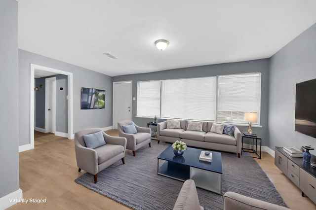 5831 Lyndhurst Street, Houston, TX 77033