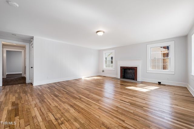 250 South Morgan Street, Kingsport, TN 37664