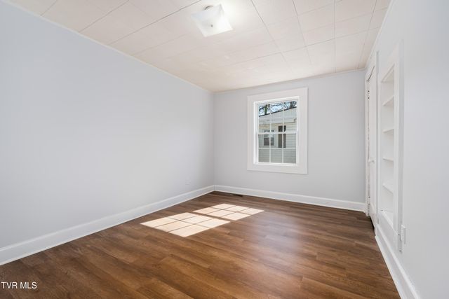 250 South Morgan Street, Kingsport, TN 37664