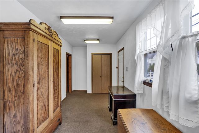 224 S 4th St, Youngwood, PA 15697