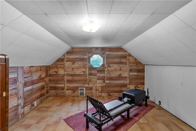 224 S 4th St, Youngwood, PA 15697