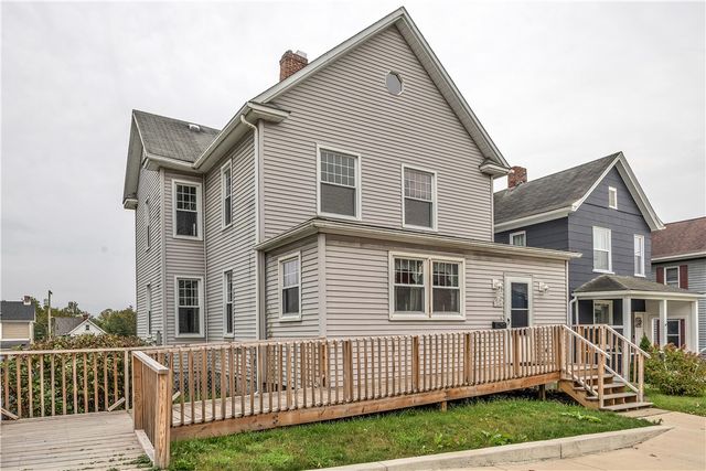 224 S 4th St, Youngwood, PA 15697