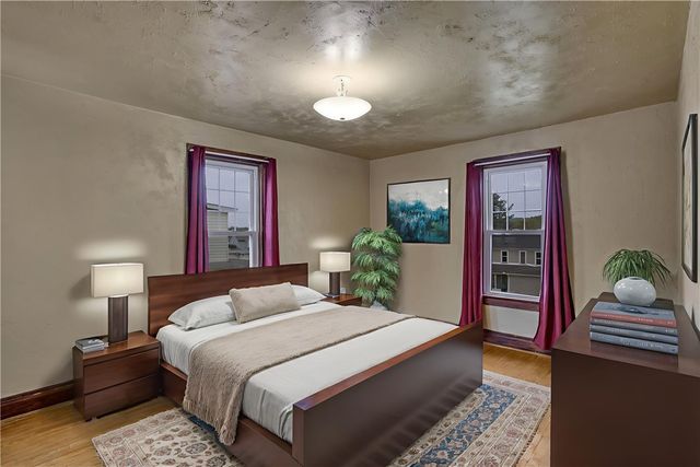 224 S 4th St, Youngwood, PA 15697