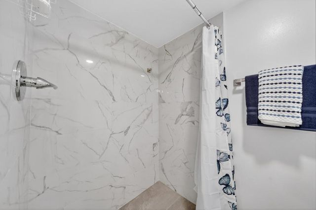 1679 SE Green Acres Cir Apt MM102, Port St Lucie, FL 34952