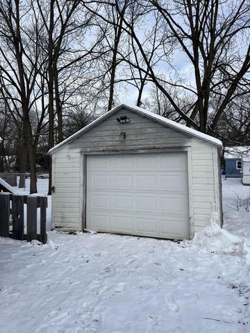 E1592 MURRAY LANE, Waupaca, WI 54981