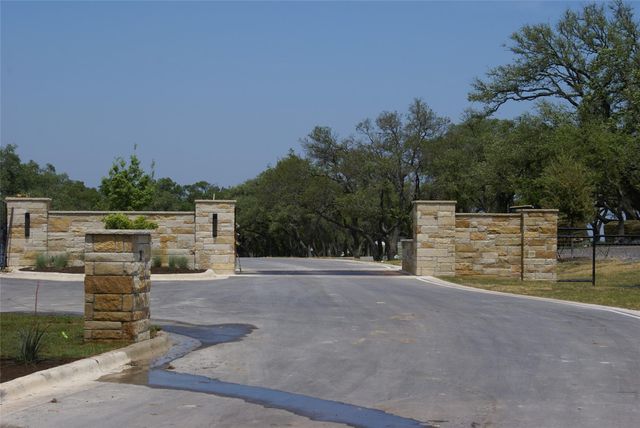 413 E Flying Owl DR, Johnson City, TX 78636