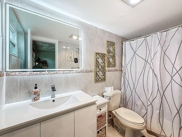 1101 NE 191st Street H213, Miami, FL 33179