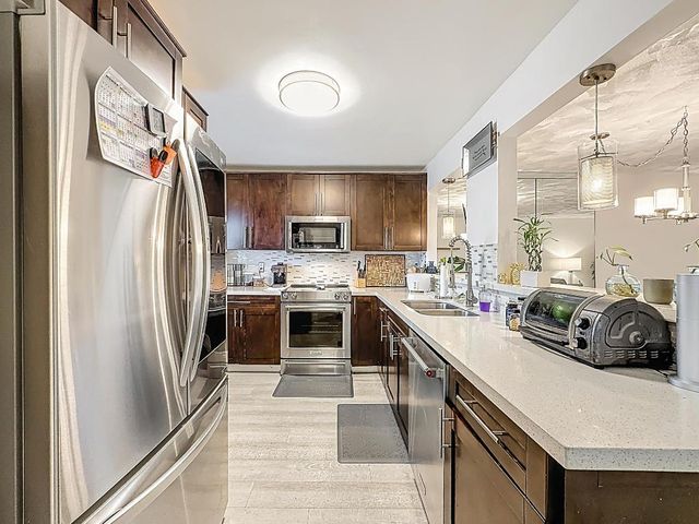 1101 NE 191st Street H213, Miami, FL 33179