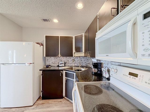 12024 BAYONET LANE 9GB, New Port Richey, FL 34654
