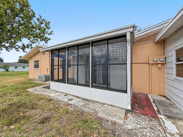 12024 BAYONET LANE 9GB, New Port Richey, FL 34654