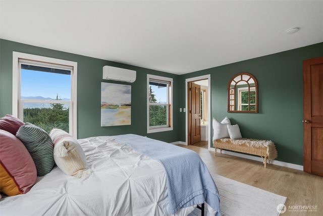 17137 NW Sunset Ridge Way, Seabeck, WA 98380
