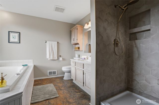 17137 NW Sunset Ridge Way, Seabeck, WA 98380