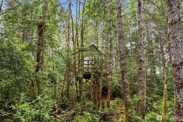 17137 NW Sunset Ridge Way, Seabeck, WA 98380