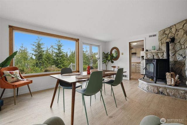 17137 NW Sunset Ridge Way, Seabeck, WA 98380