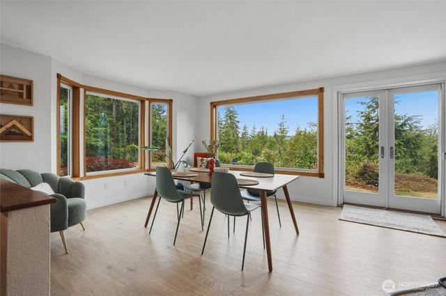 17137 NW Sunset Ridge Way, Seabeck, WA 98380