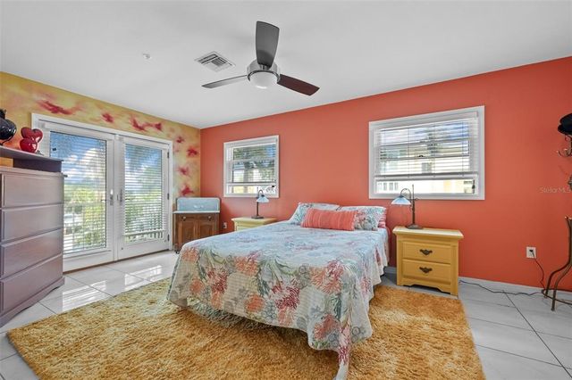 614 NORTON STREET, Longboat Key, FL 34228