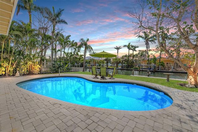 614 NORTON STREET, Longboat Key, FL 34228